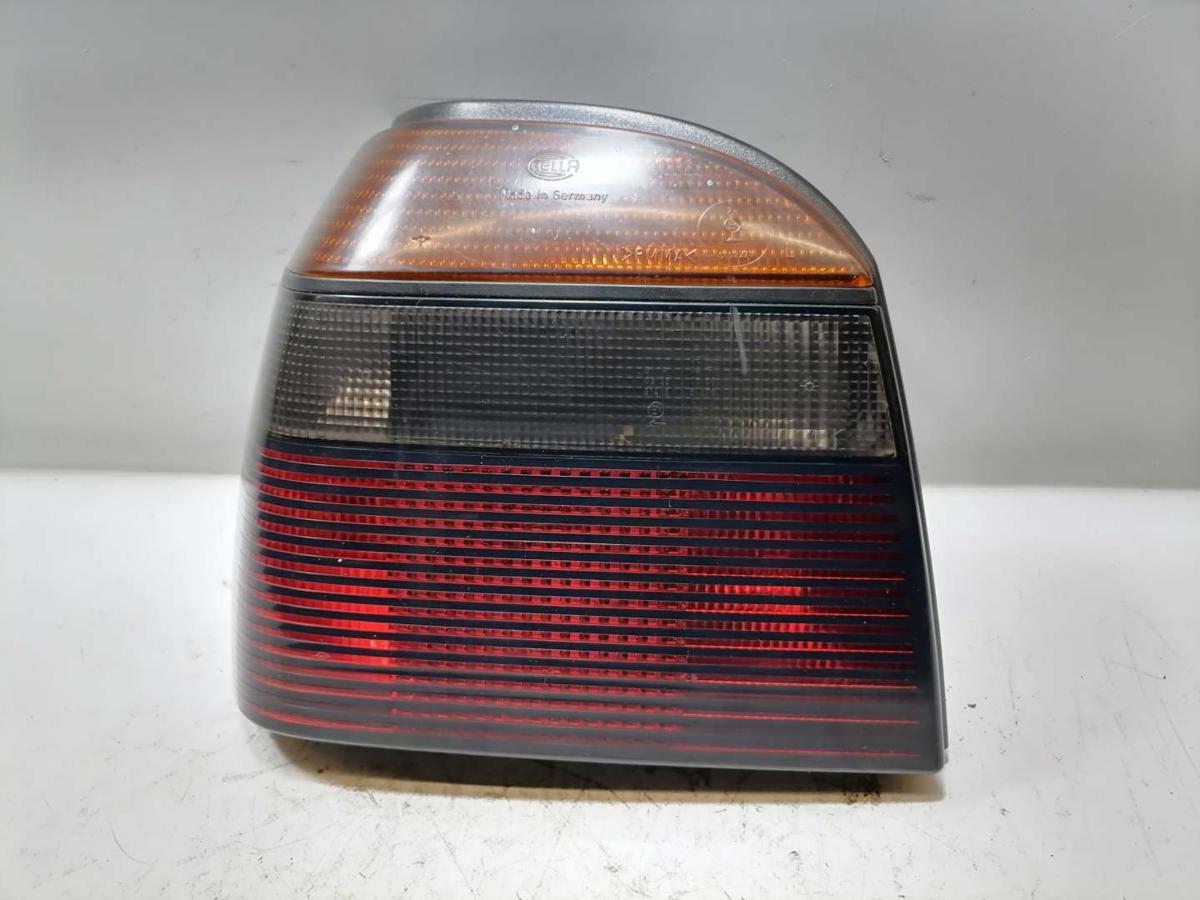 VW Golf 3 Rücklicht Rückleuchte Schlussleuchte links Fließheck schwarz getönt Bj.1997